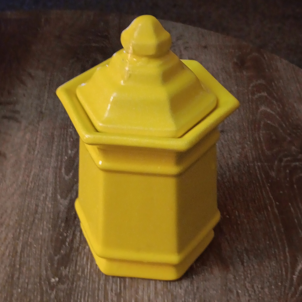 Vintage Royal Haeger Canister